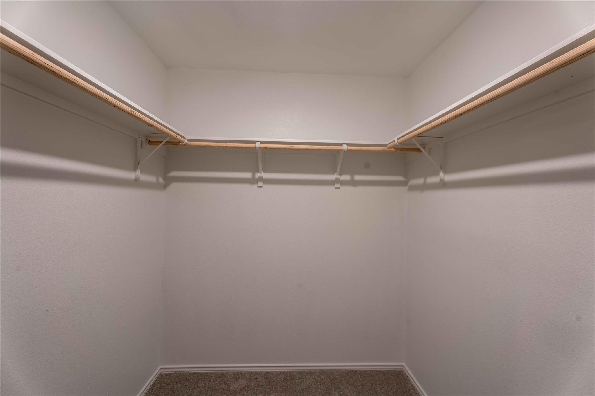 2320 Blizzard Dr, Lockhart, TX 78644