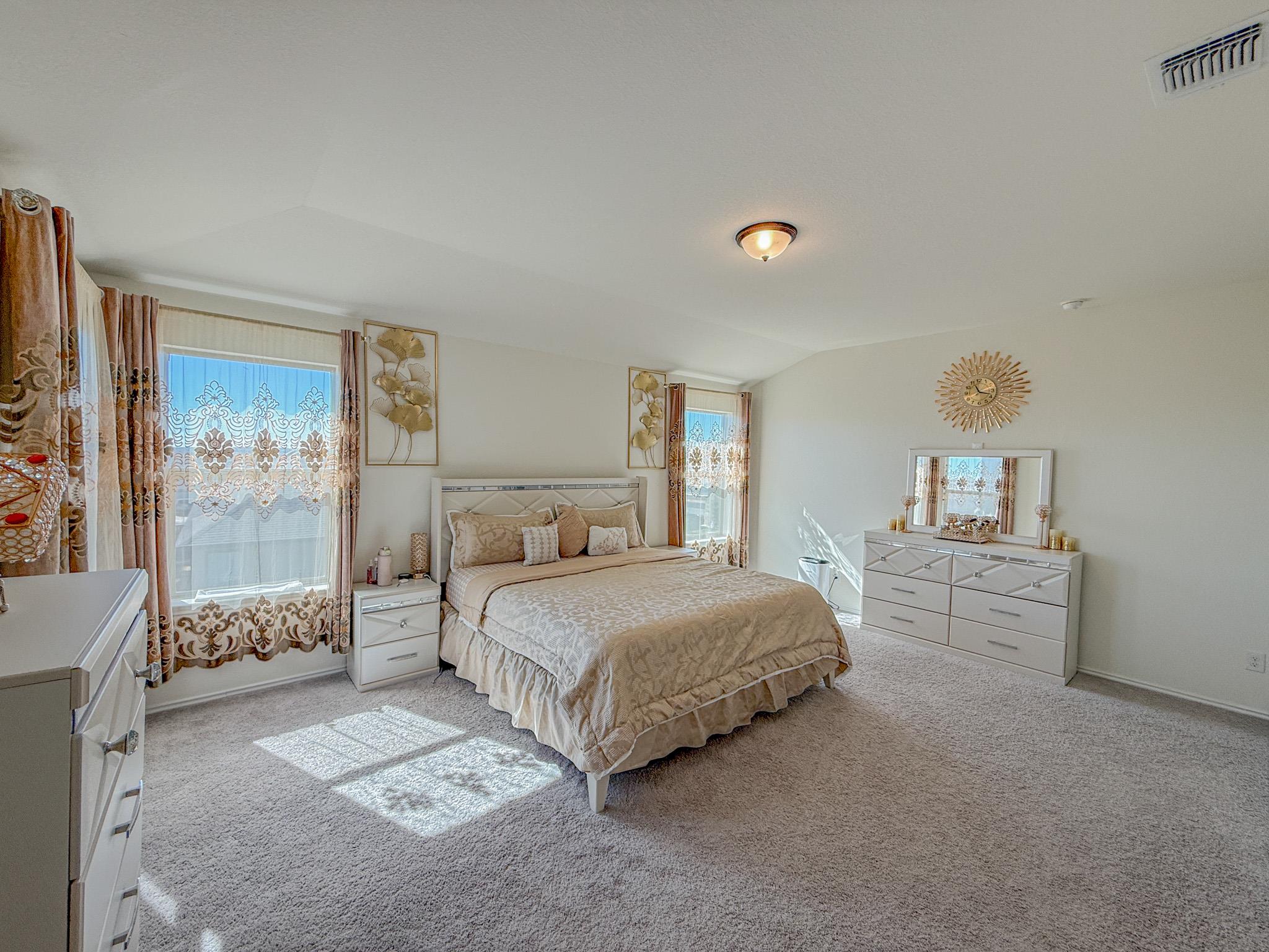 121 Outlaw Dr, Jarrell, TX 76537