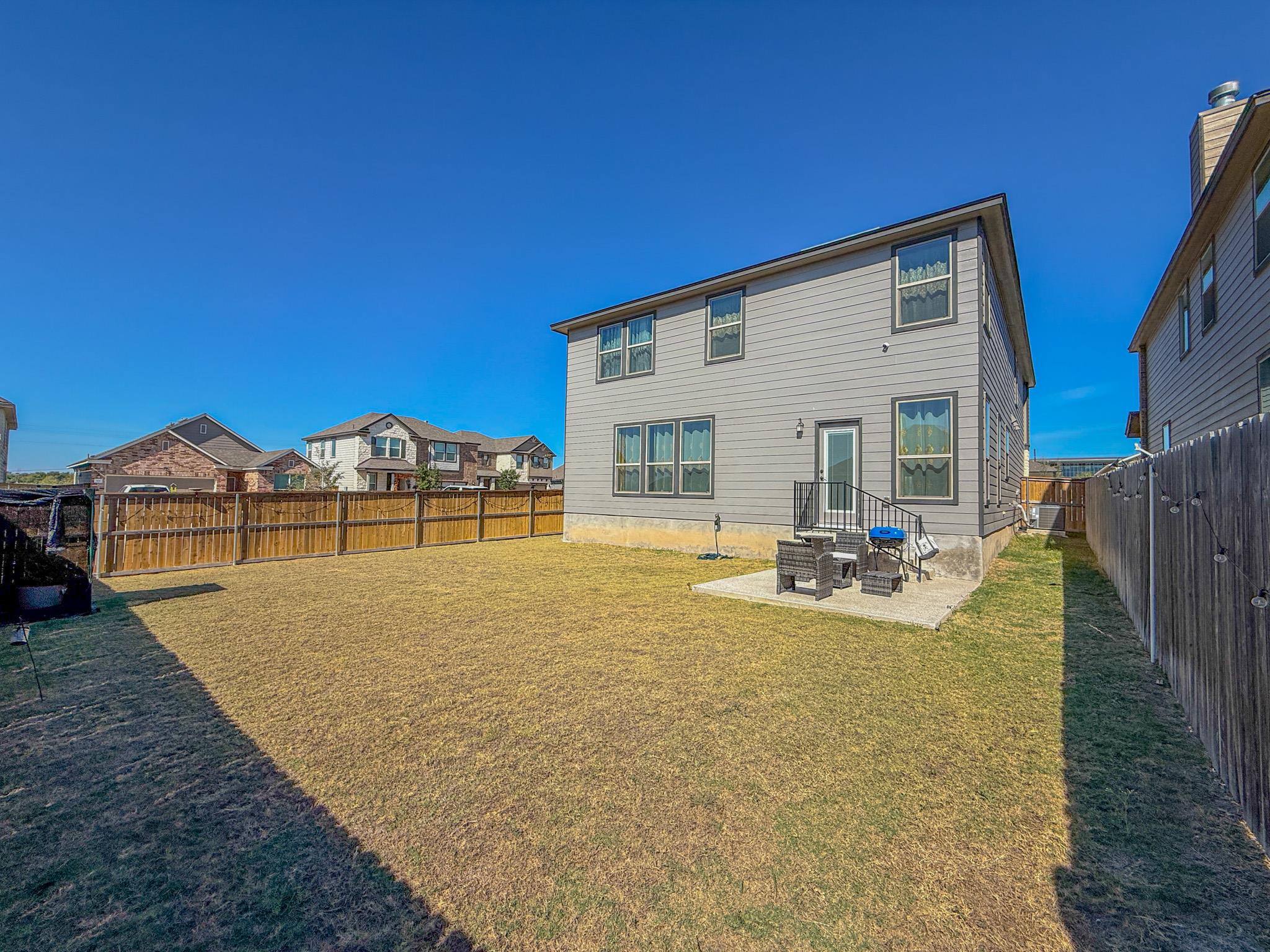 121 Outlaw Dr, Jarrell, TX 76537