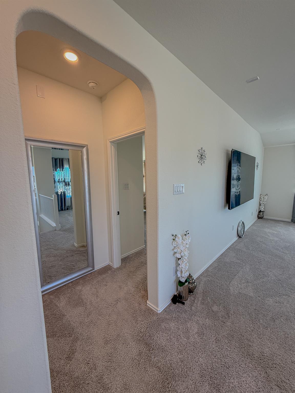 121 Outlaw Dr, Jarrell, TX 76537