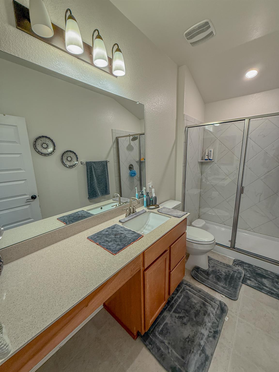 121 Outlaw Dr, Jarrell, TX 76537