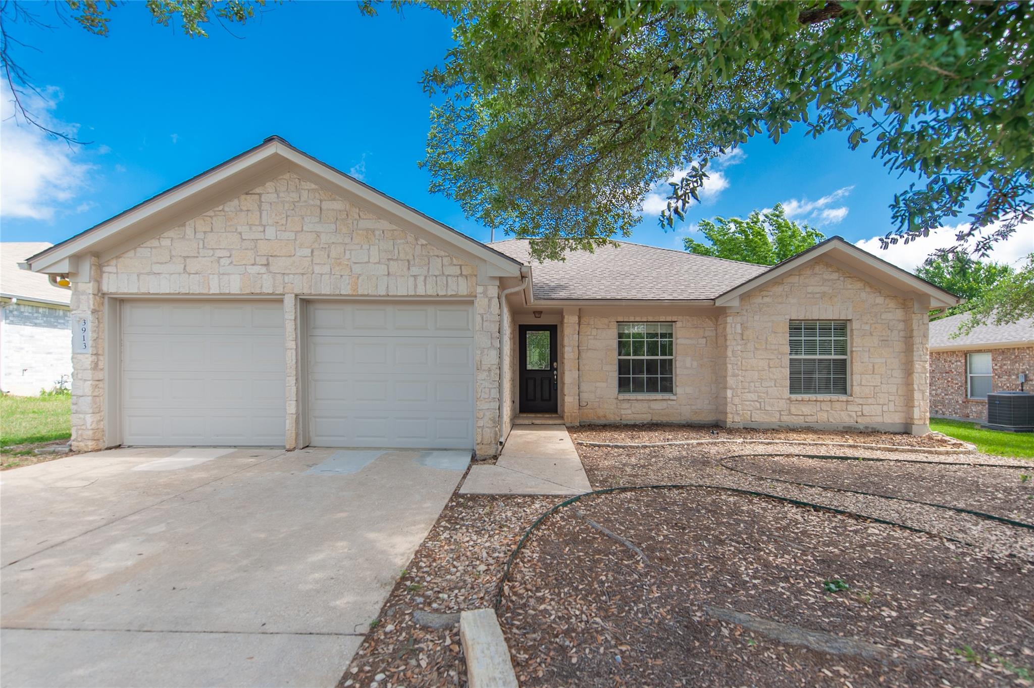 3913 Orion St, Round Rock, TX 78665