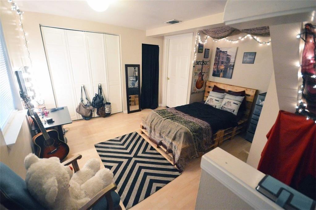 907 E 38th St # B, Austin, TX 78705