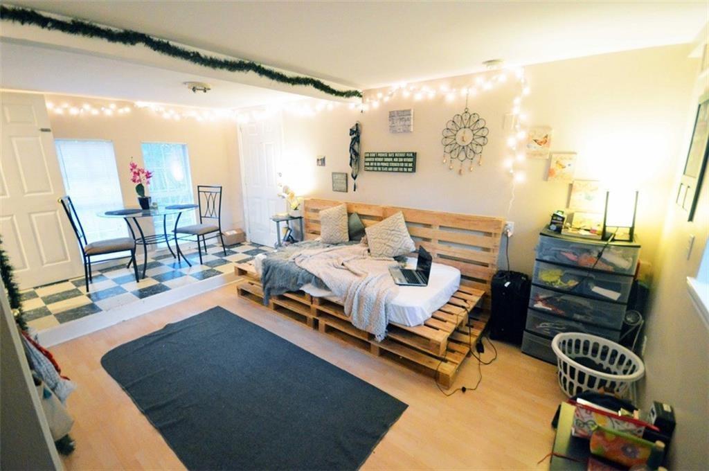 907 E 38th St # B, Austin, TX 78705