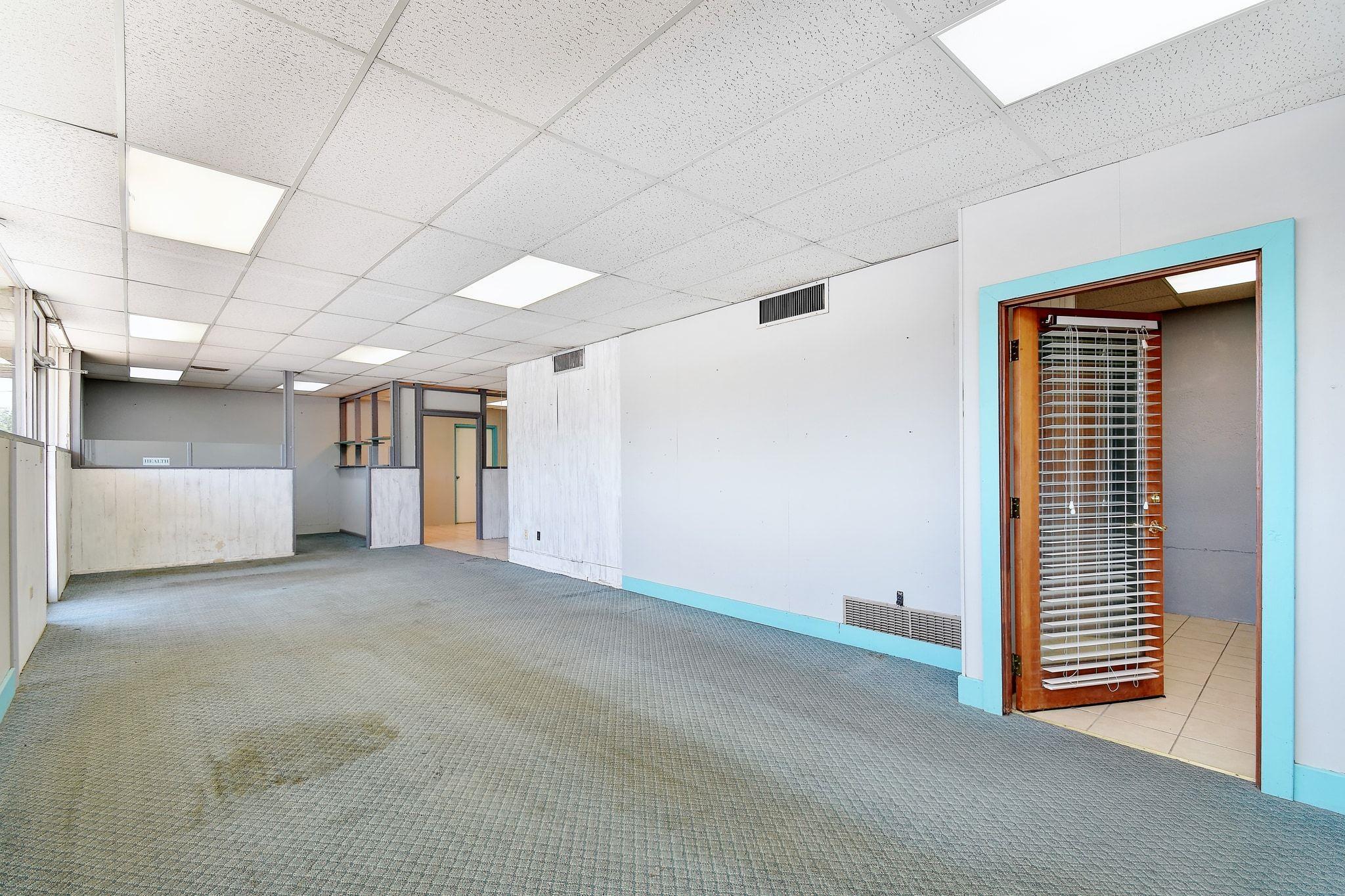 310 Quinlan St, Kerrville, TX 78028