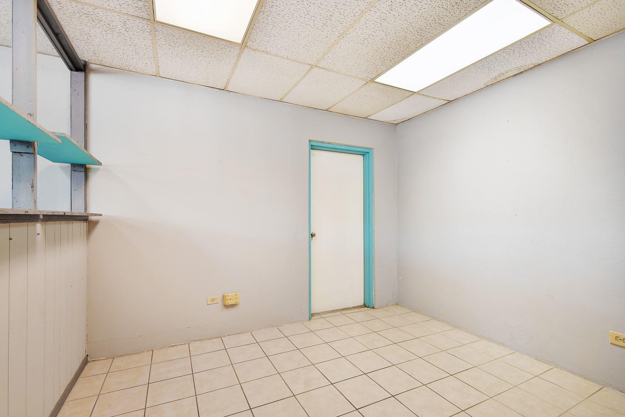 310 Quinlan St, Kerrville, TX 78028