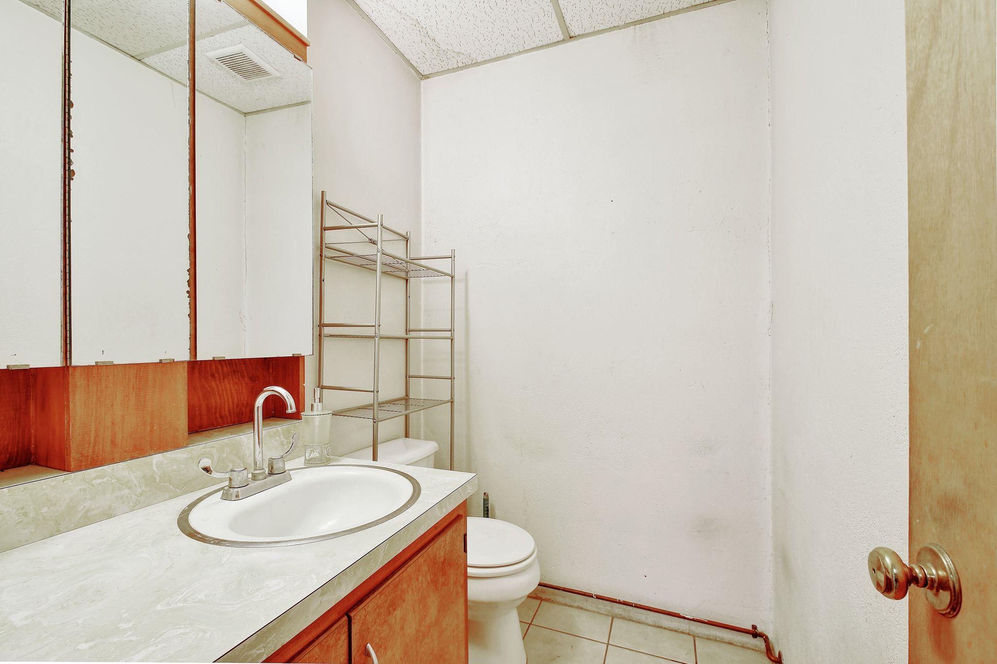 310 Quinlan St, Kerrville, TX 78028