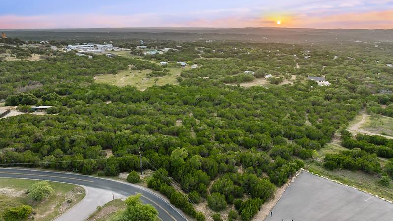 4000 Crawford Rd, Spicewood, TX 78669