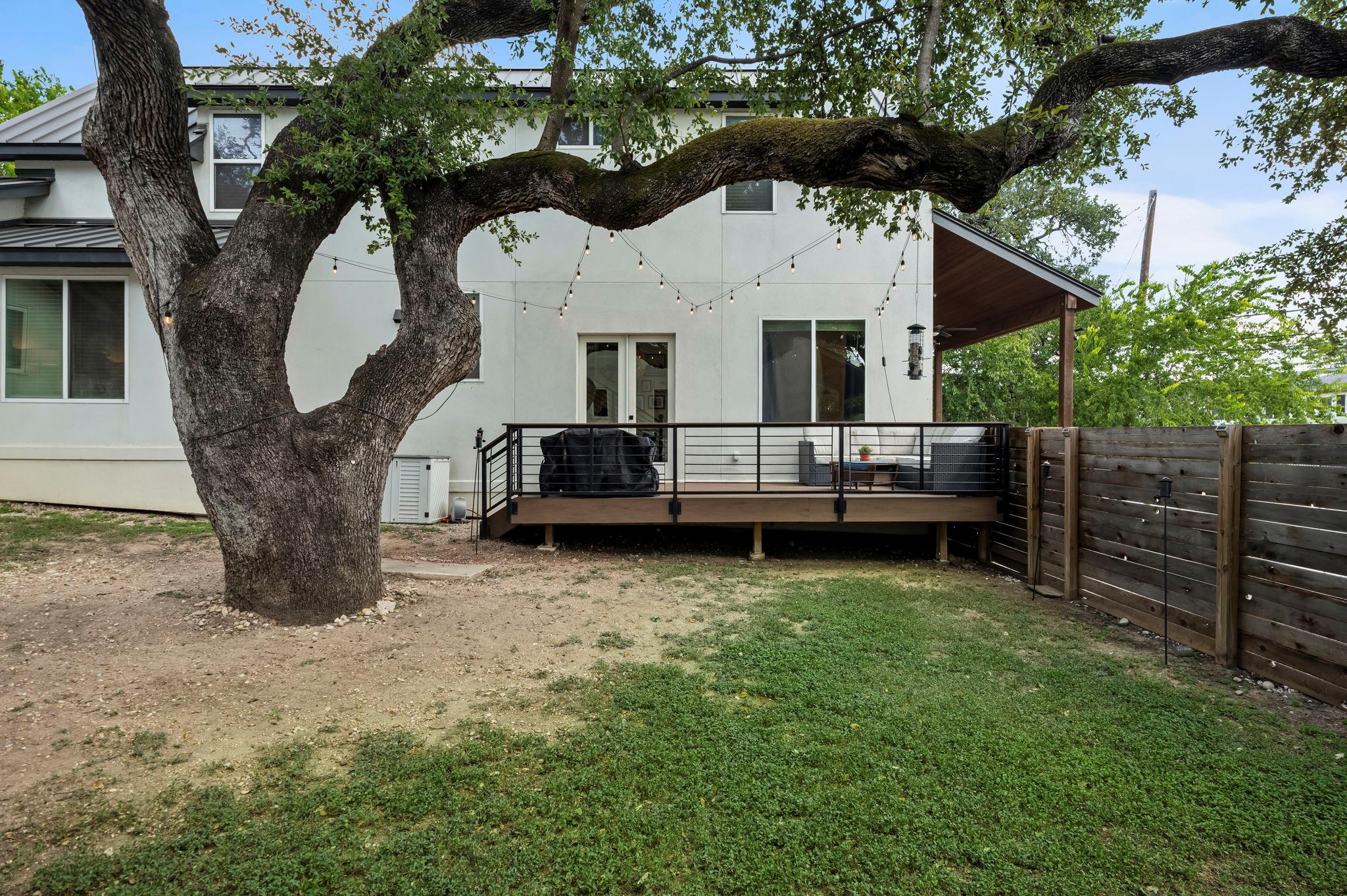 2812 Oak Springs Dr # 1, Austin, TX 78702