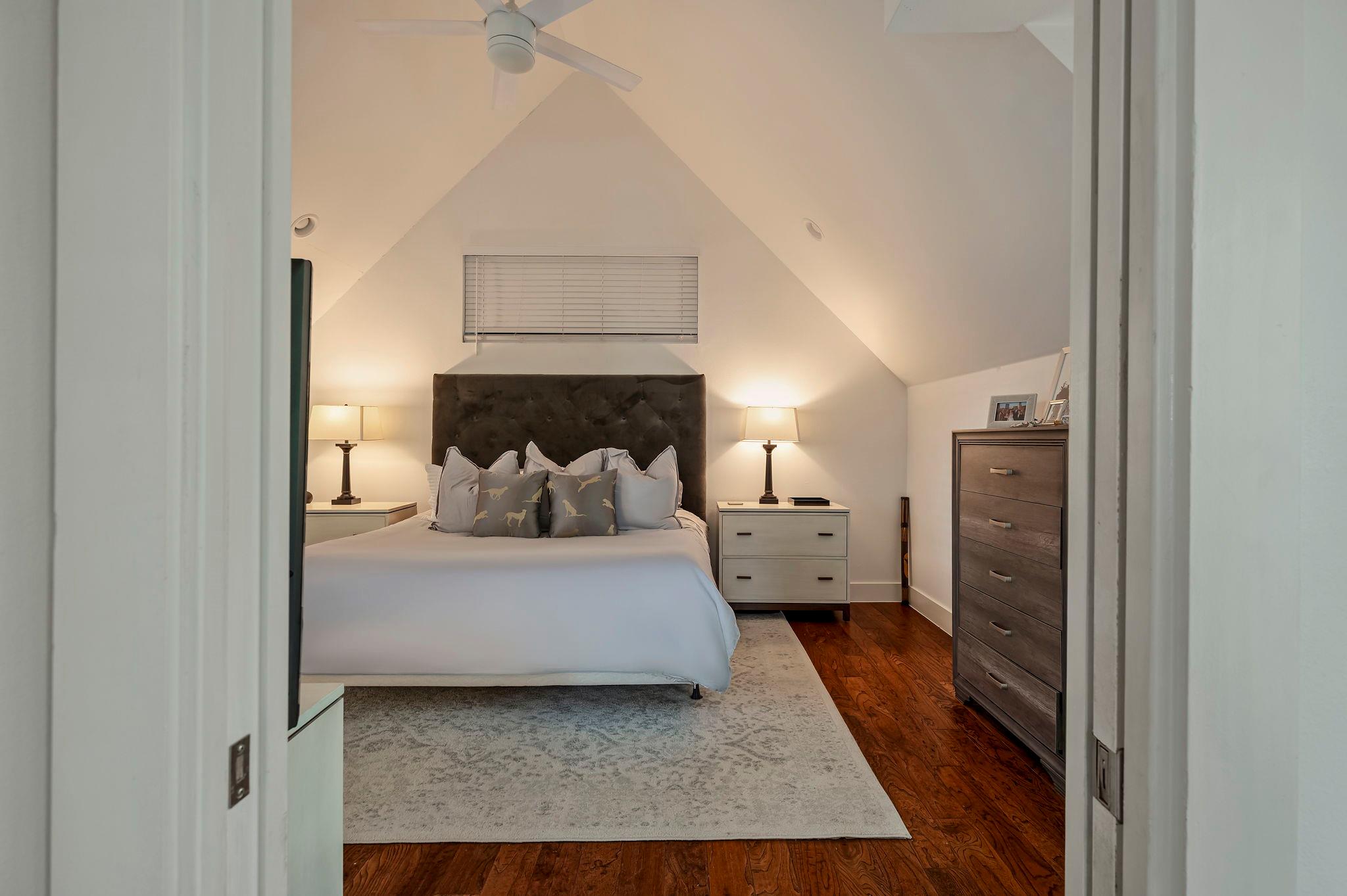 2812 Oak Springs Dr # 1, Austin, TX 78702