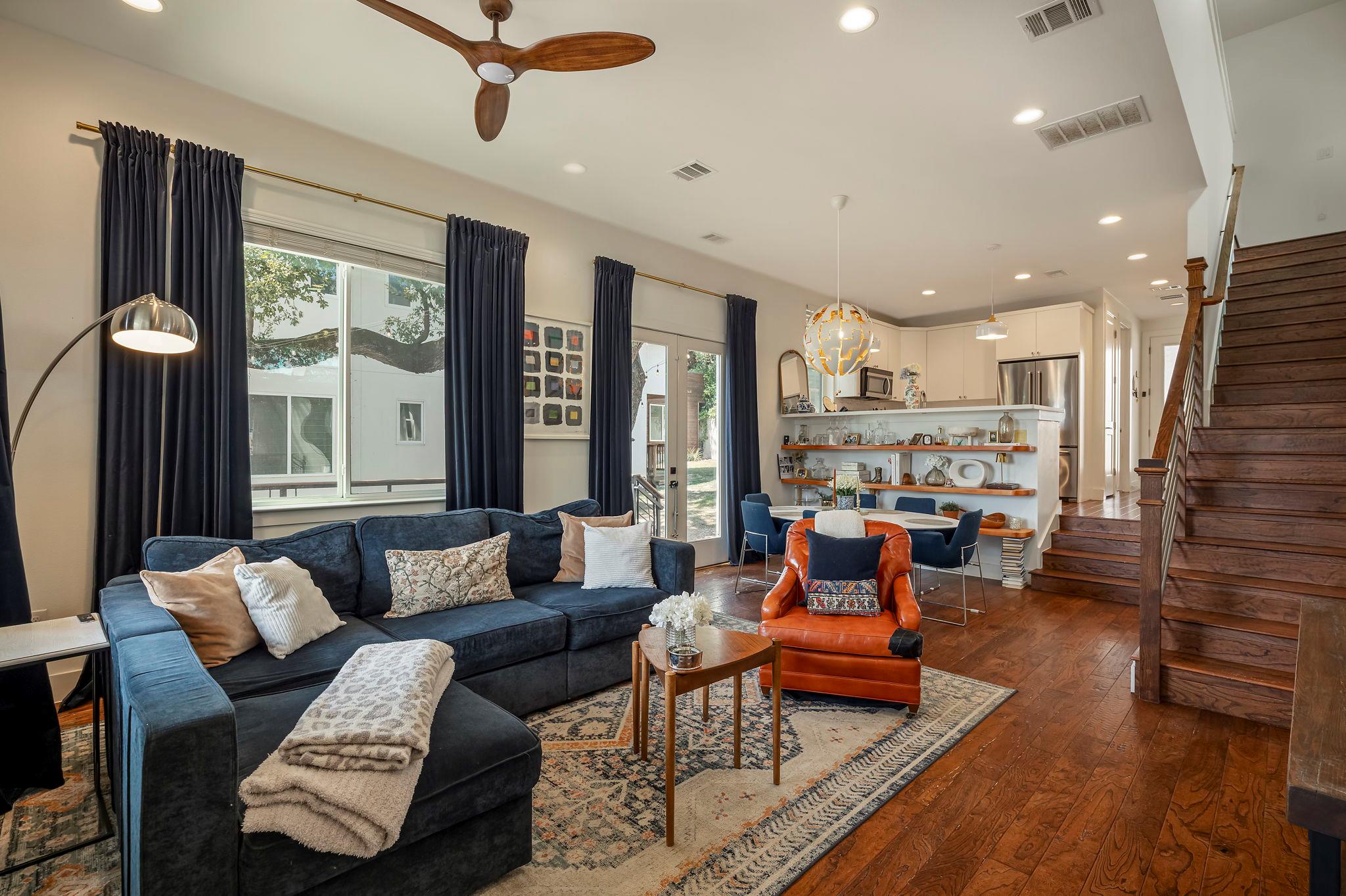 2812 Oak Springs Dr # 1, Austin, TX 78702