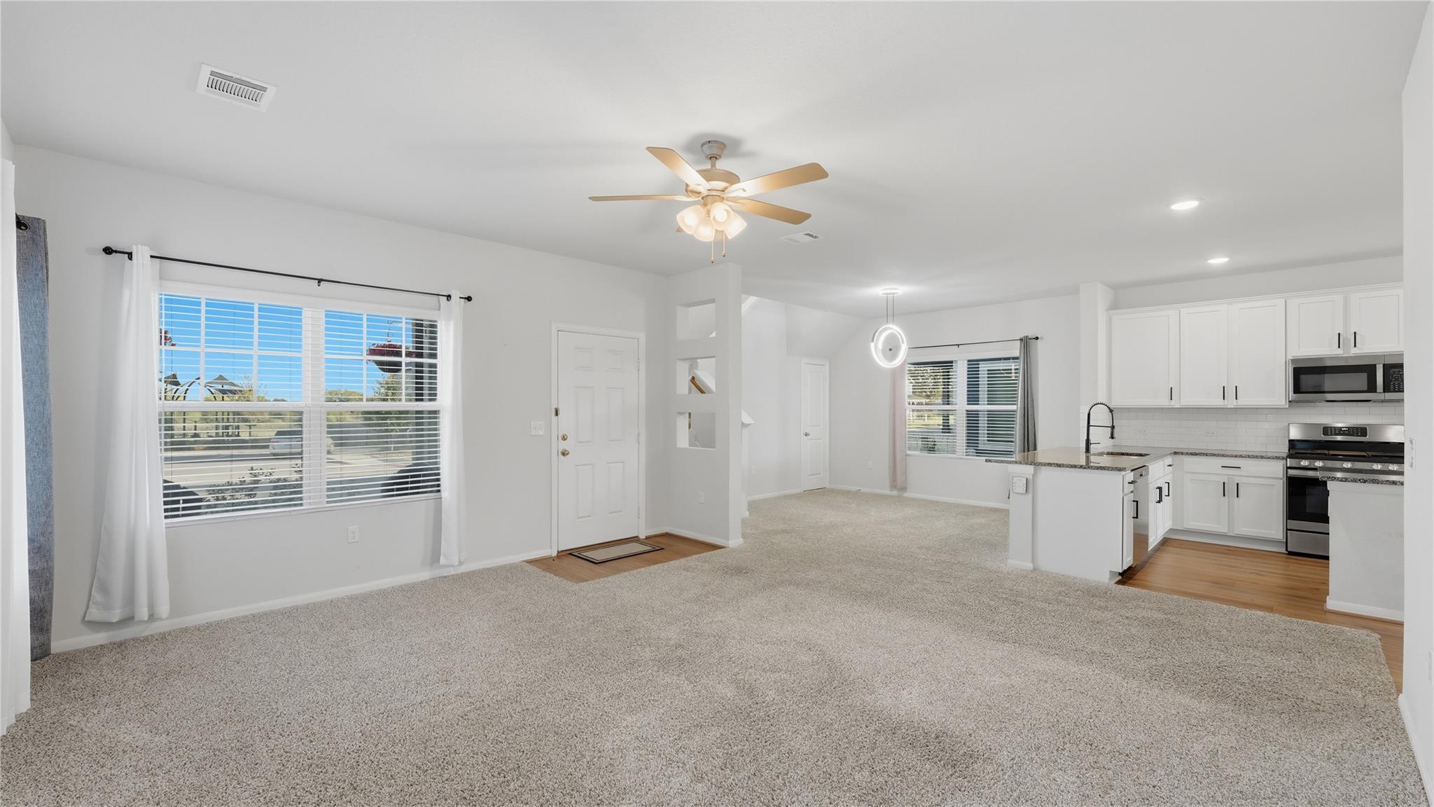 324 Kenai Dr, Kyle, TX 78640