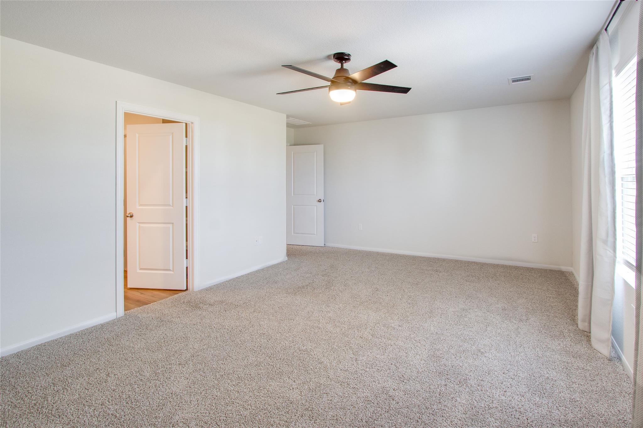 324 Kenai Dr Dr, Kyle, TX 78640