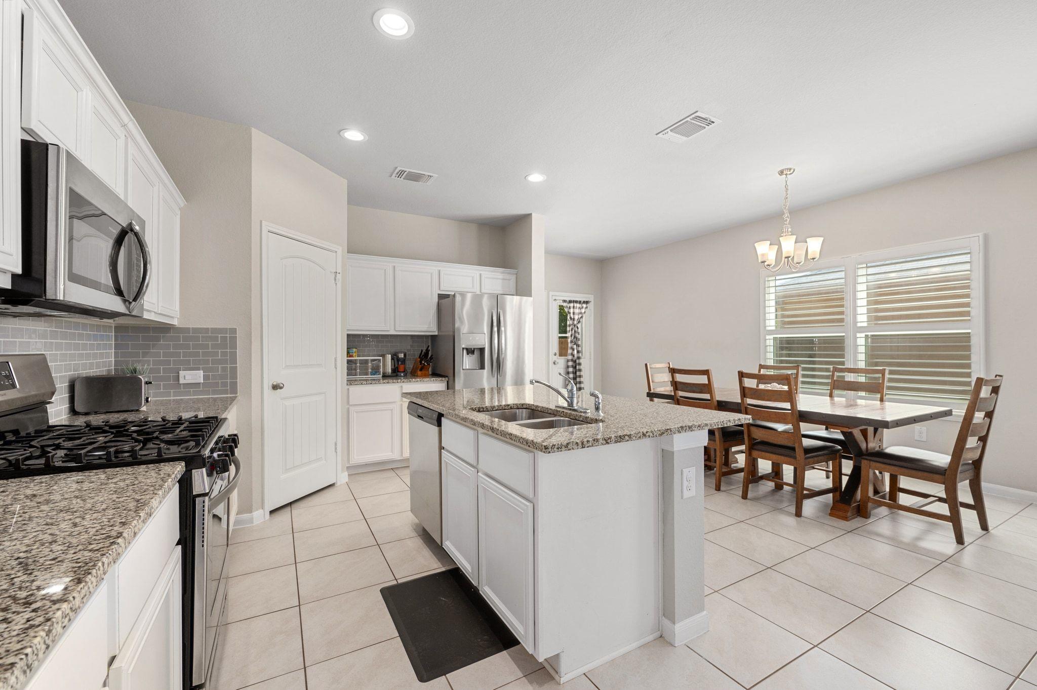 6701 Janes Ranch Rd, Austin, TX 78744