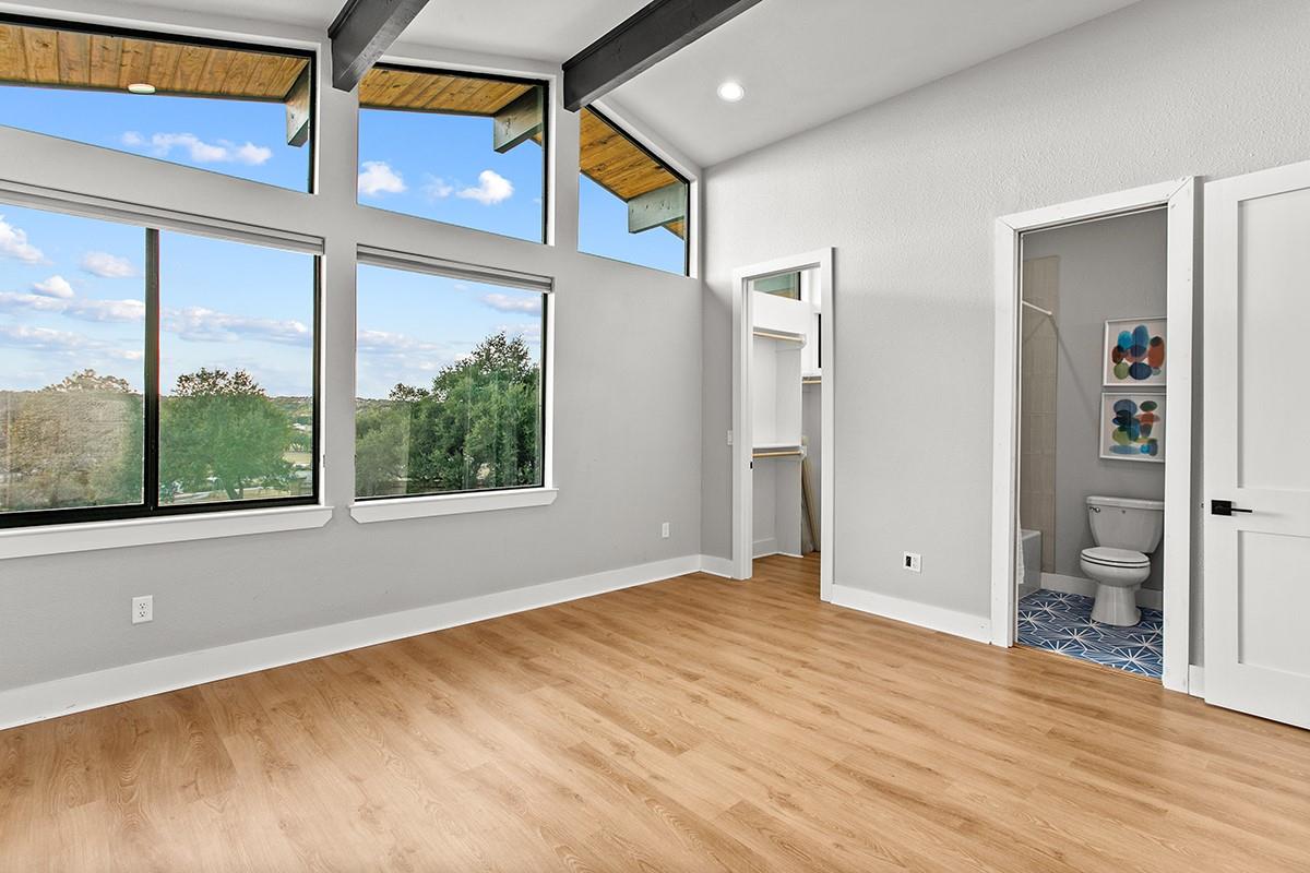 202 Evelyn Ct, Dripping Springs, TX 78620