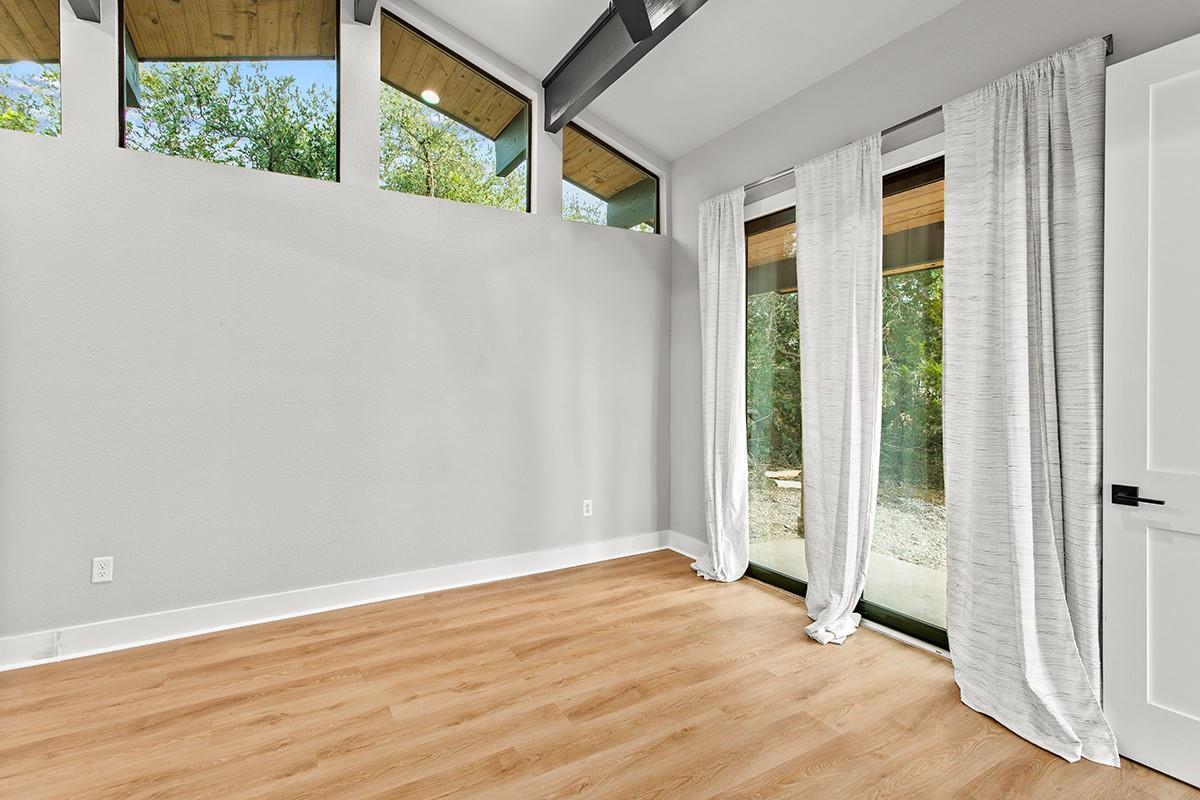 202 Evelyn Ct, Dripping Springs, TX 78620