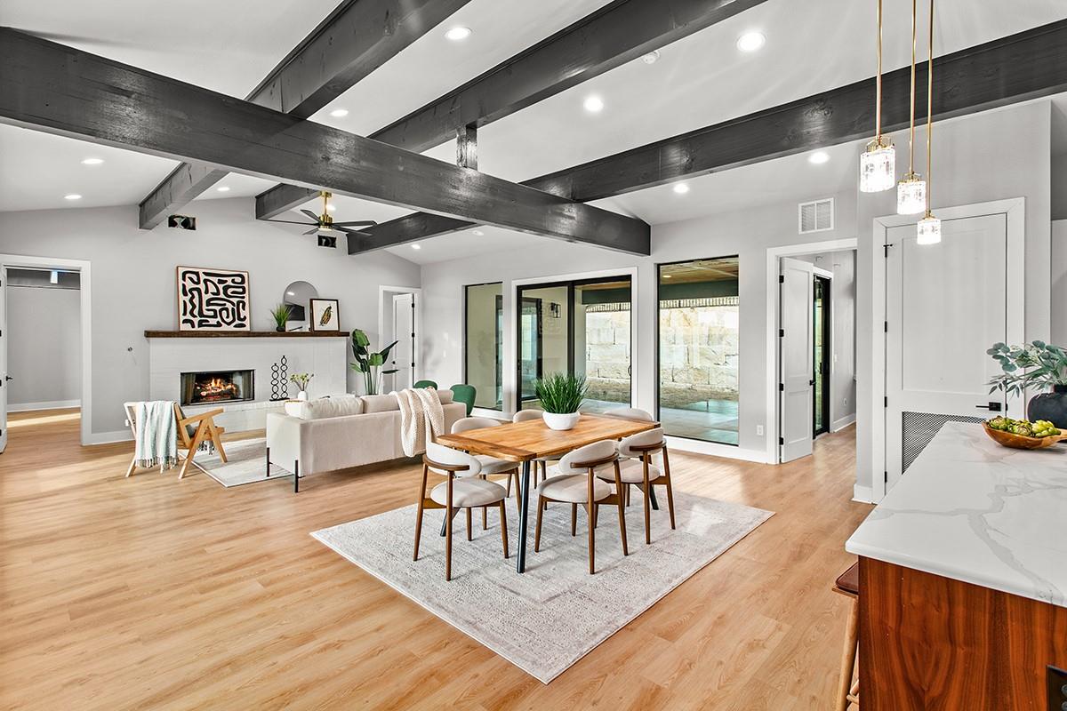 202 Evelyn Ct, Dripping Springs, TX 78620