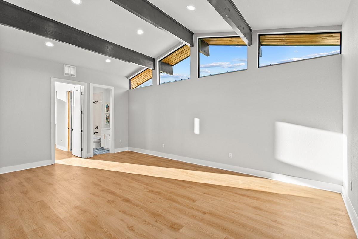 202 Evelyn Ct, Dripping Springs, TX 78620