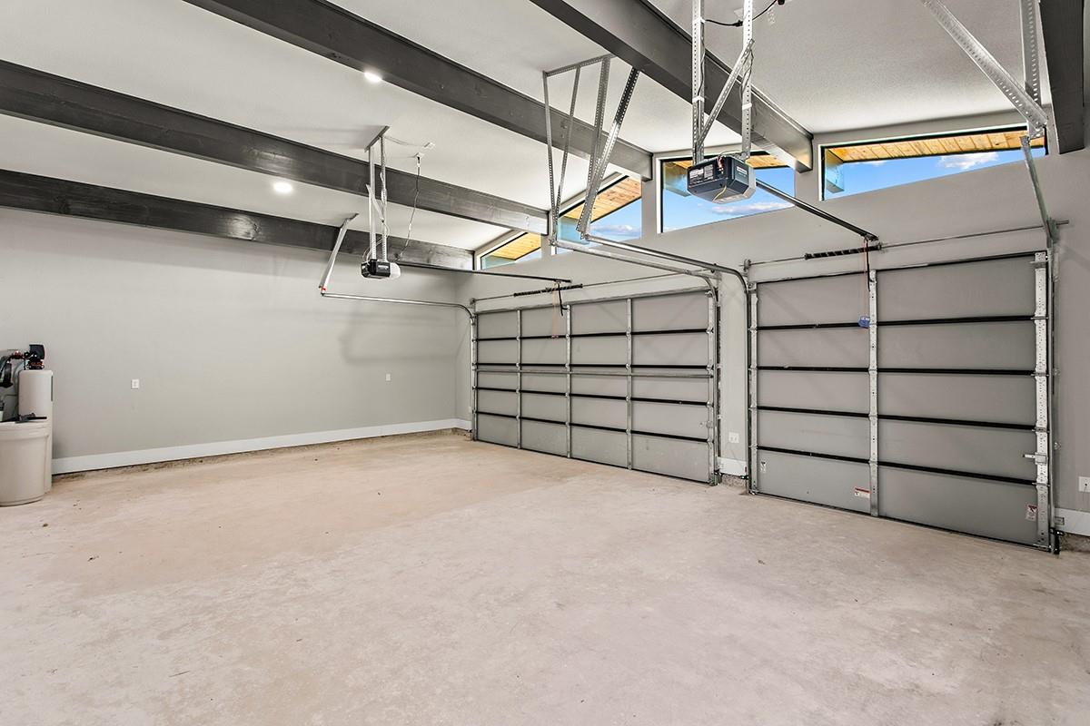 202 Evelyn Ct, Dripping Springs, TX 78620