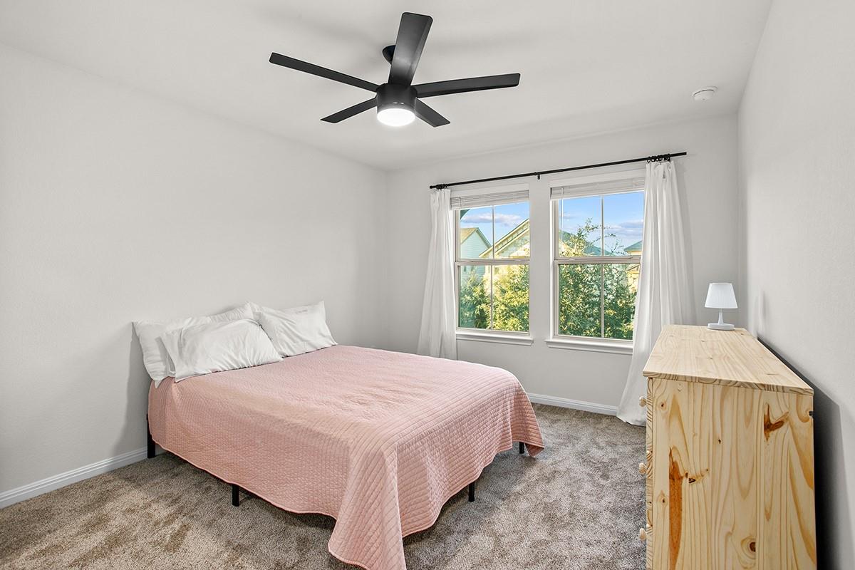 221 Diamond Point Dr, Dripping Springs, TX 78620