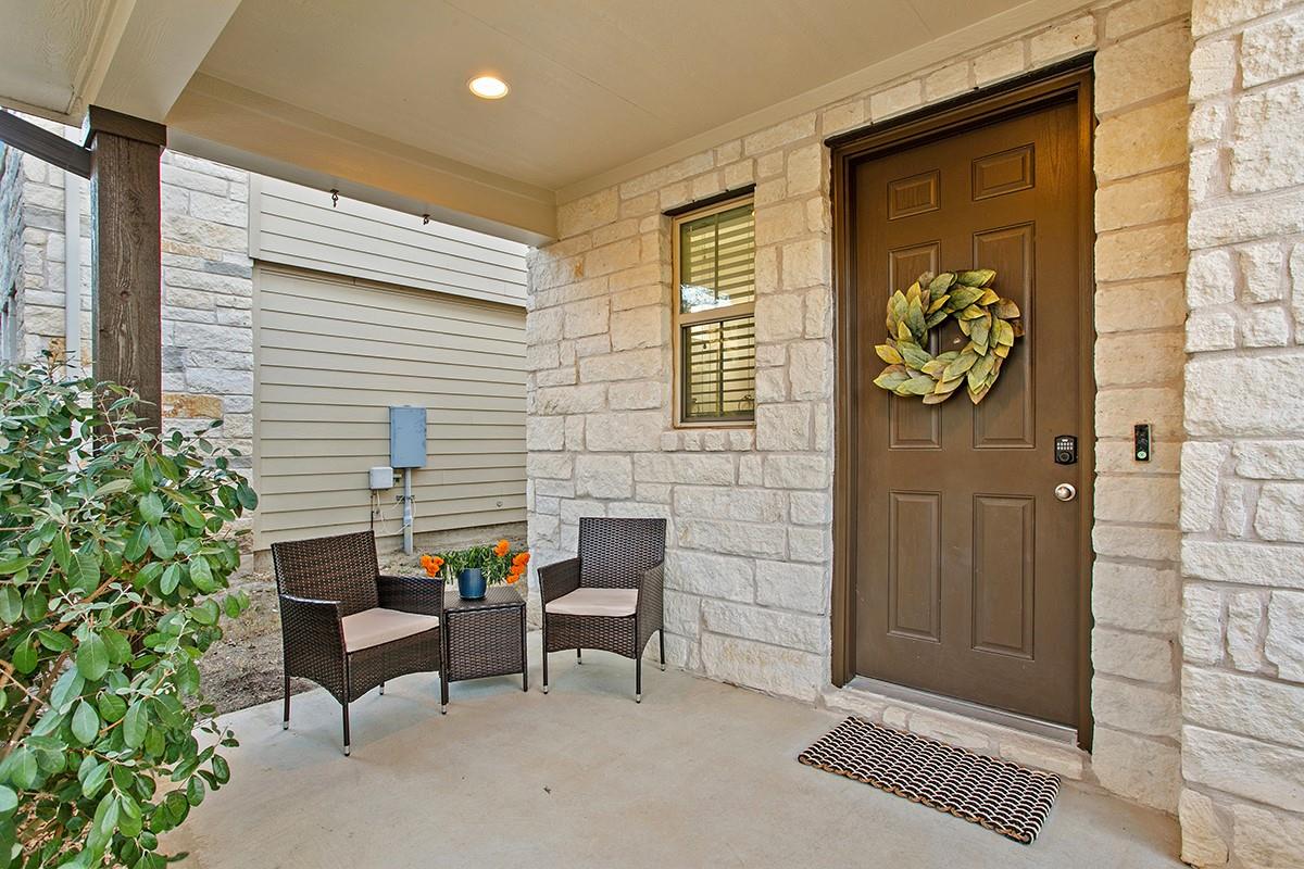 221 Diamond Point Dr, Dripping Springs, TX 78620