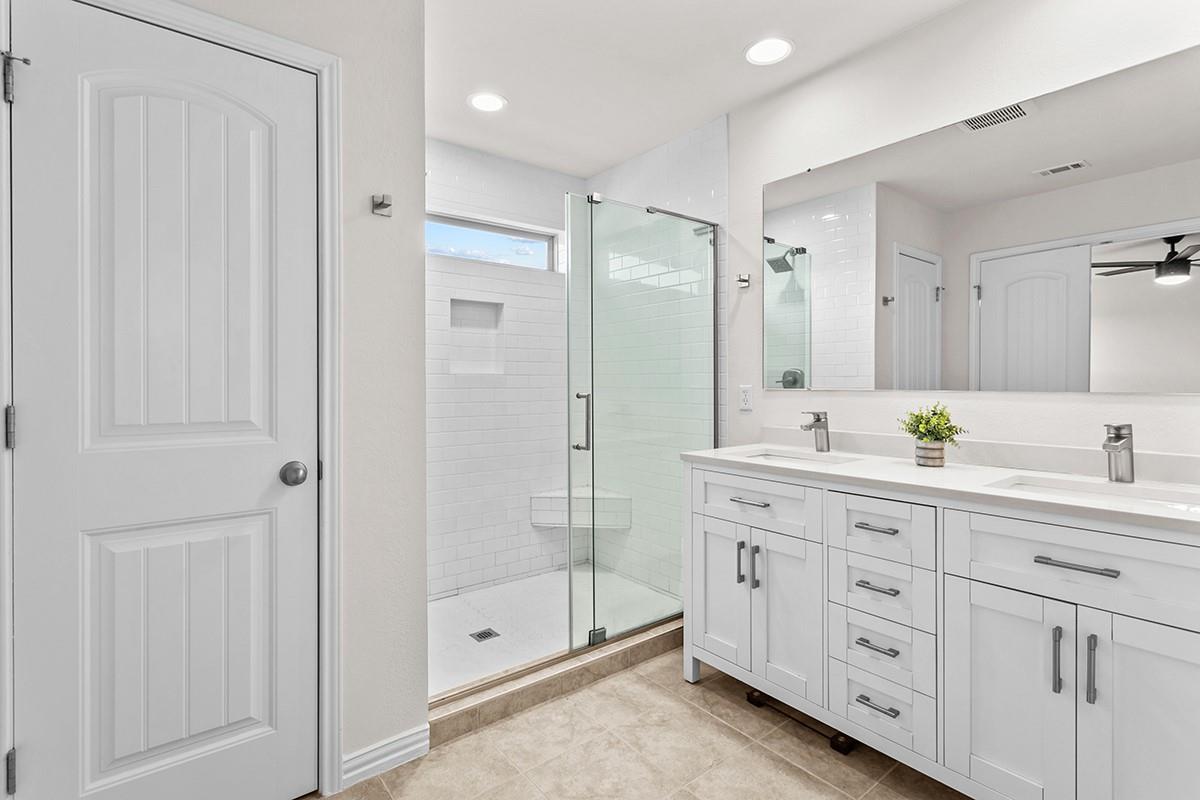 221 Diamond Point Dr, Dripping Springs, TX 78620