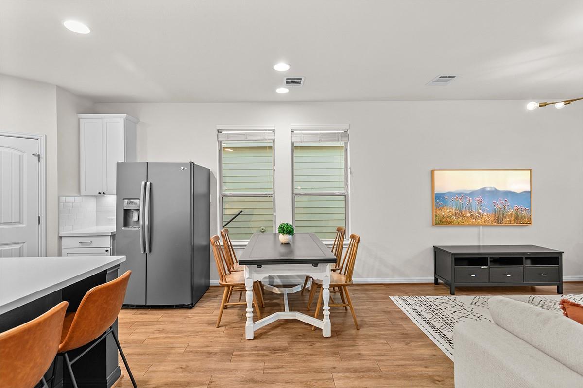 221 Diamond Point Dr, Dripping Springs, TX 78620