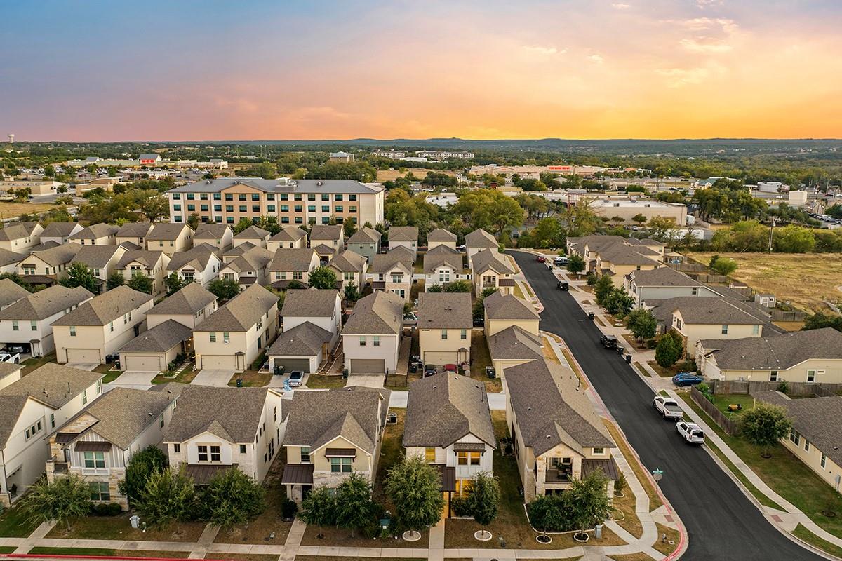 221 Diamond Point Dr, Dripping Springs, TX 78620