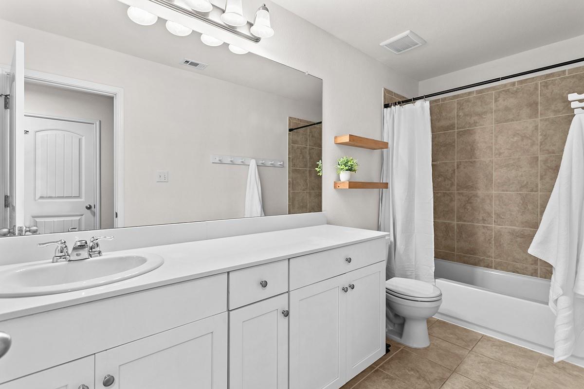 221 Diamond Point Dr, Dripping Springs, TX 78620