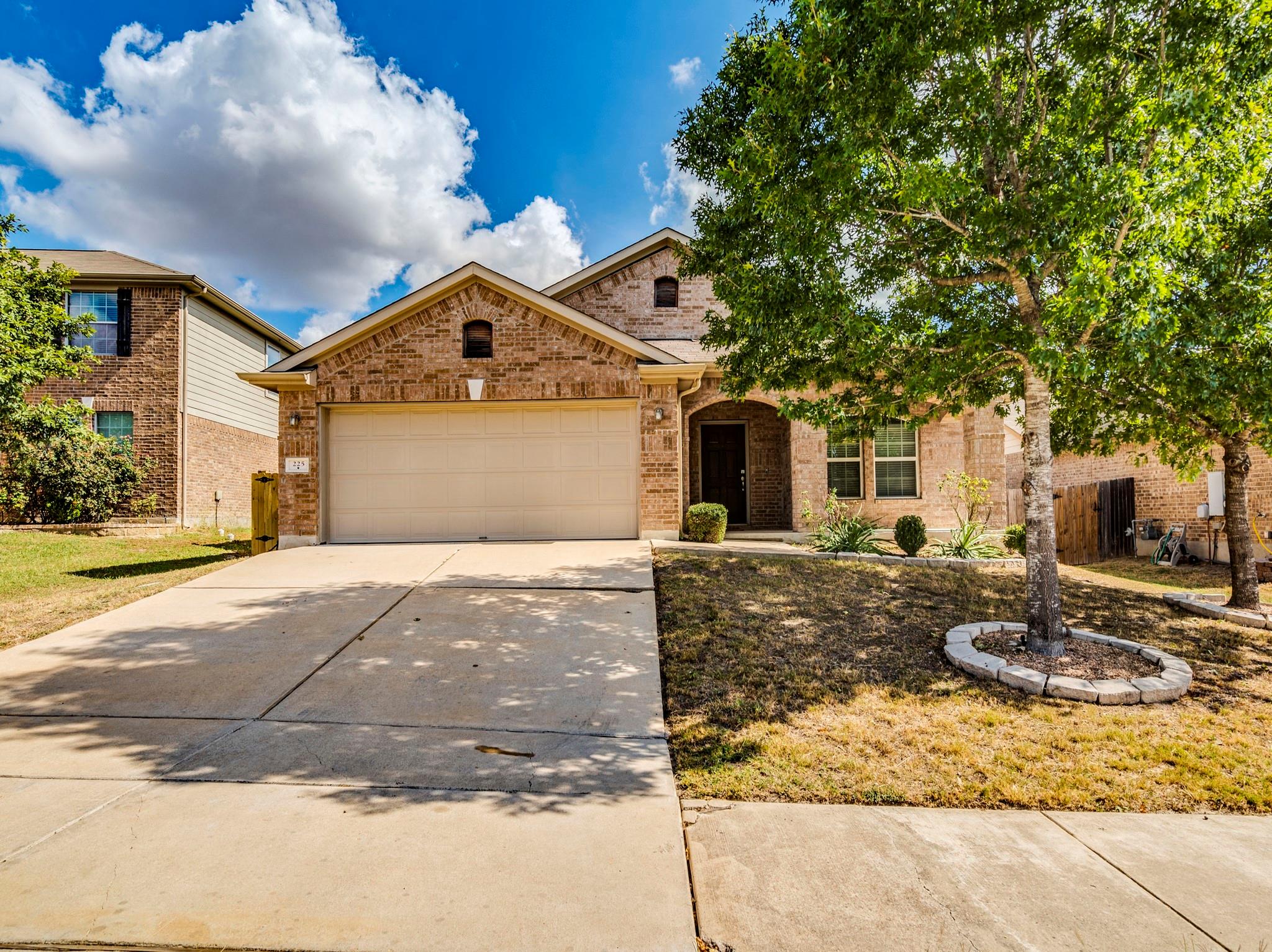 225 Razzmatazz Trl, Buda, TX 78610