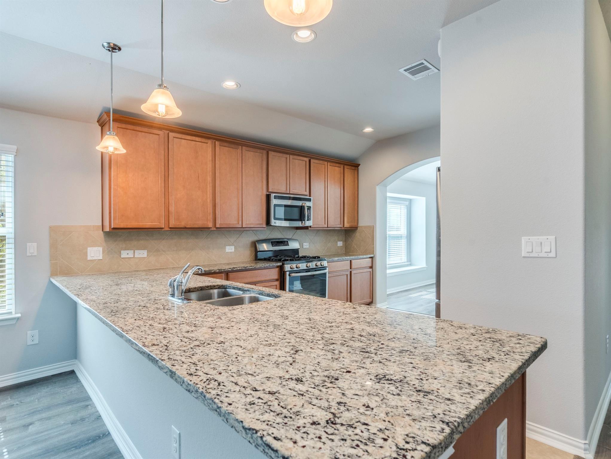 225 Razzmatazz Trl, Buda, TX 78610