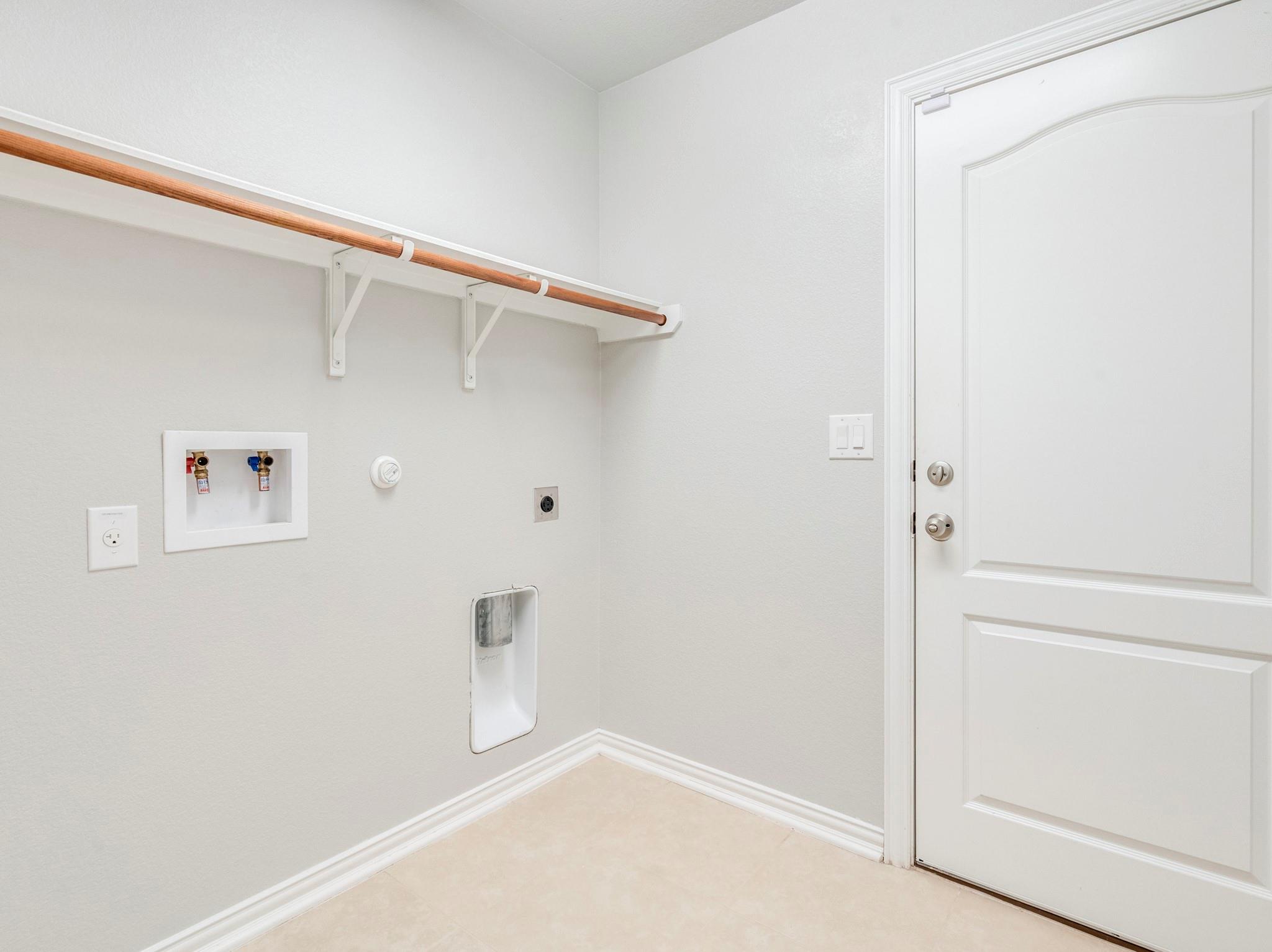 225 Razzmatazz Trl, Buda, TX 78610