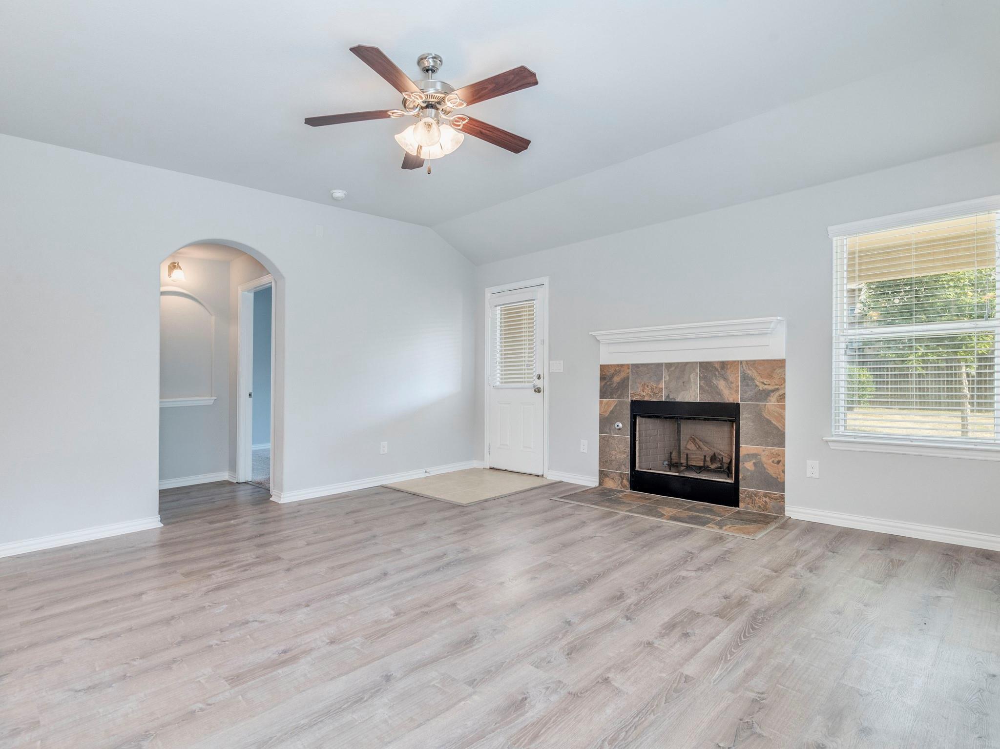 225 Razzmatazz Trl, Buda, TX 78610