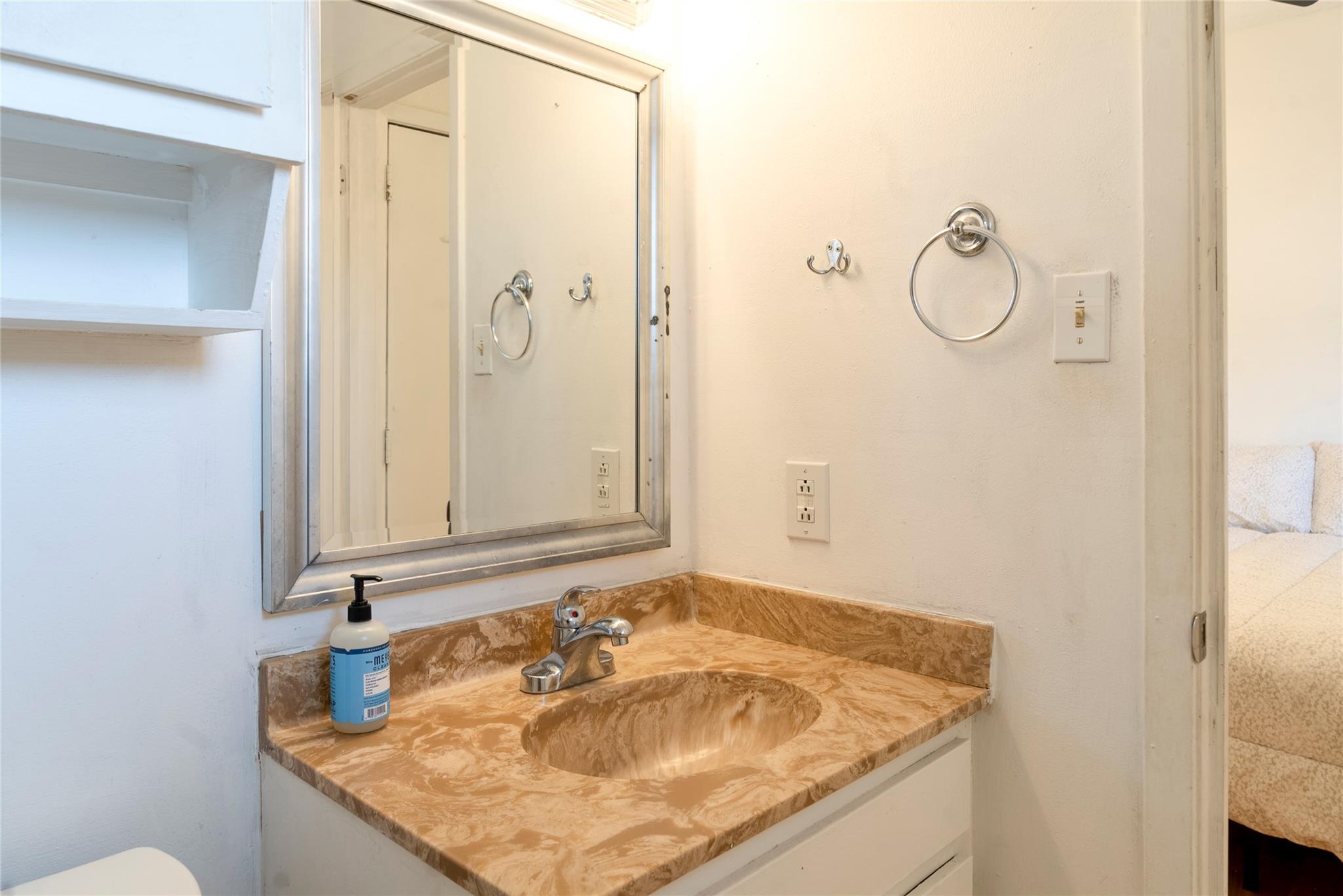 3316 Guadalupe St # 306, Austin, TX 78705