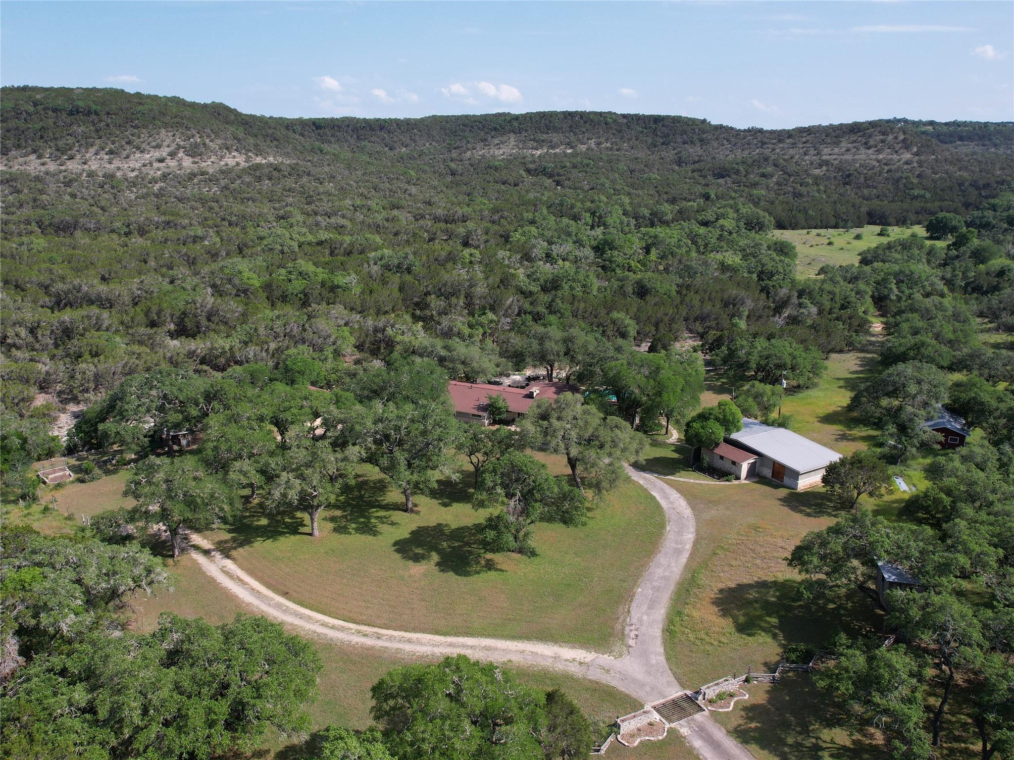 1500 Spoke Hollow Rd, Wimberley, TX 78676