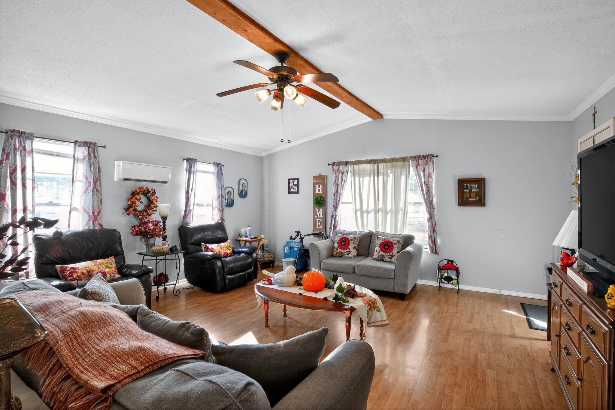 1309 Blackjack St, Lockhart, TX 78644