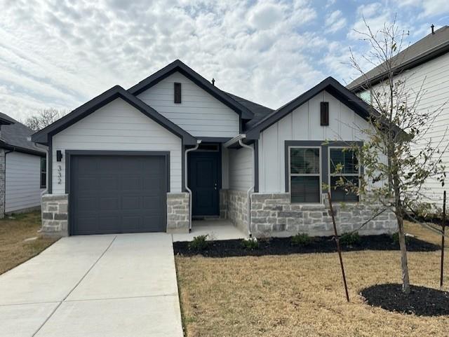 332 Bendecido Loop, Elgin, TX 78621