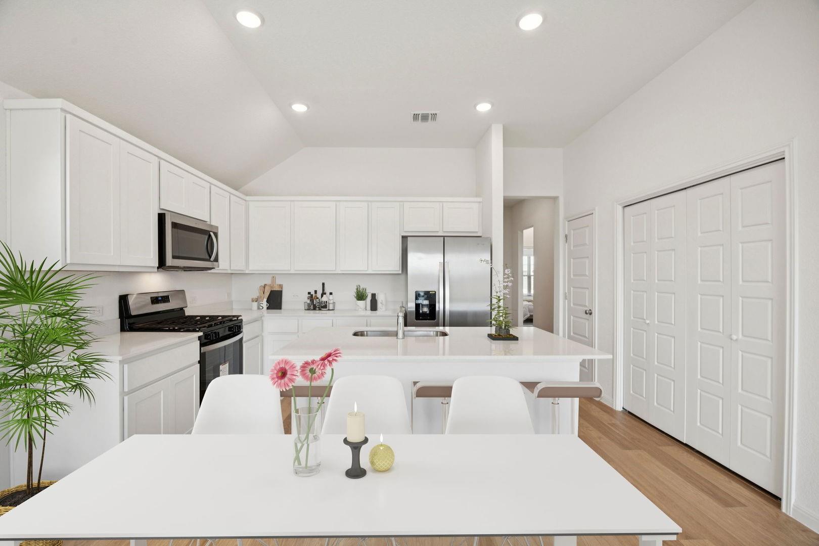 332 Bendecido Loop, Elgin, TX 78621