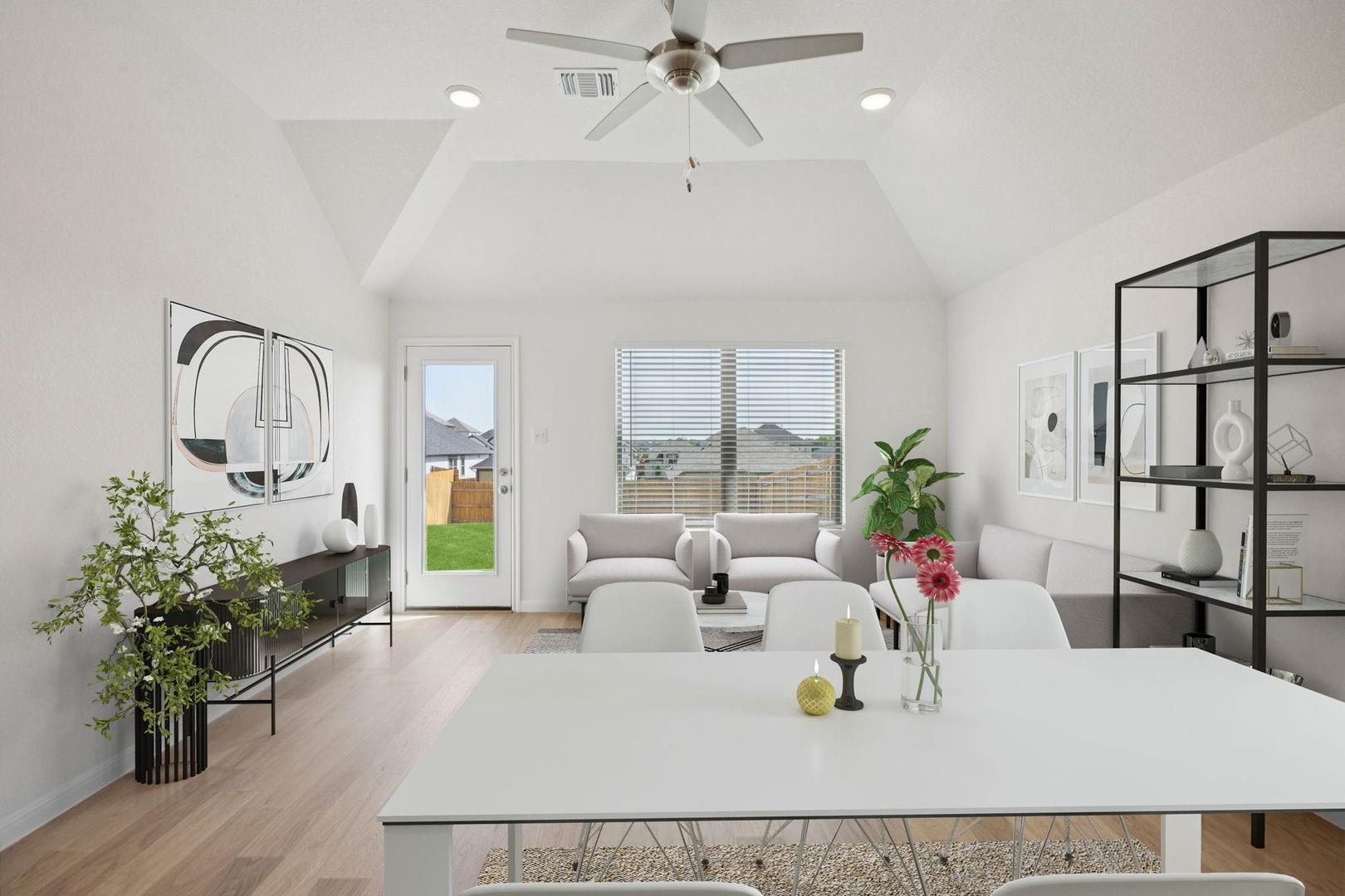 332 Bendecido Loop, Elgin, TX 78621