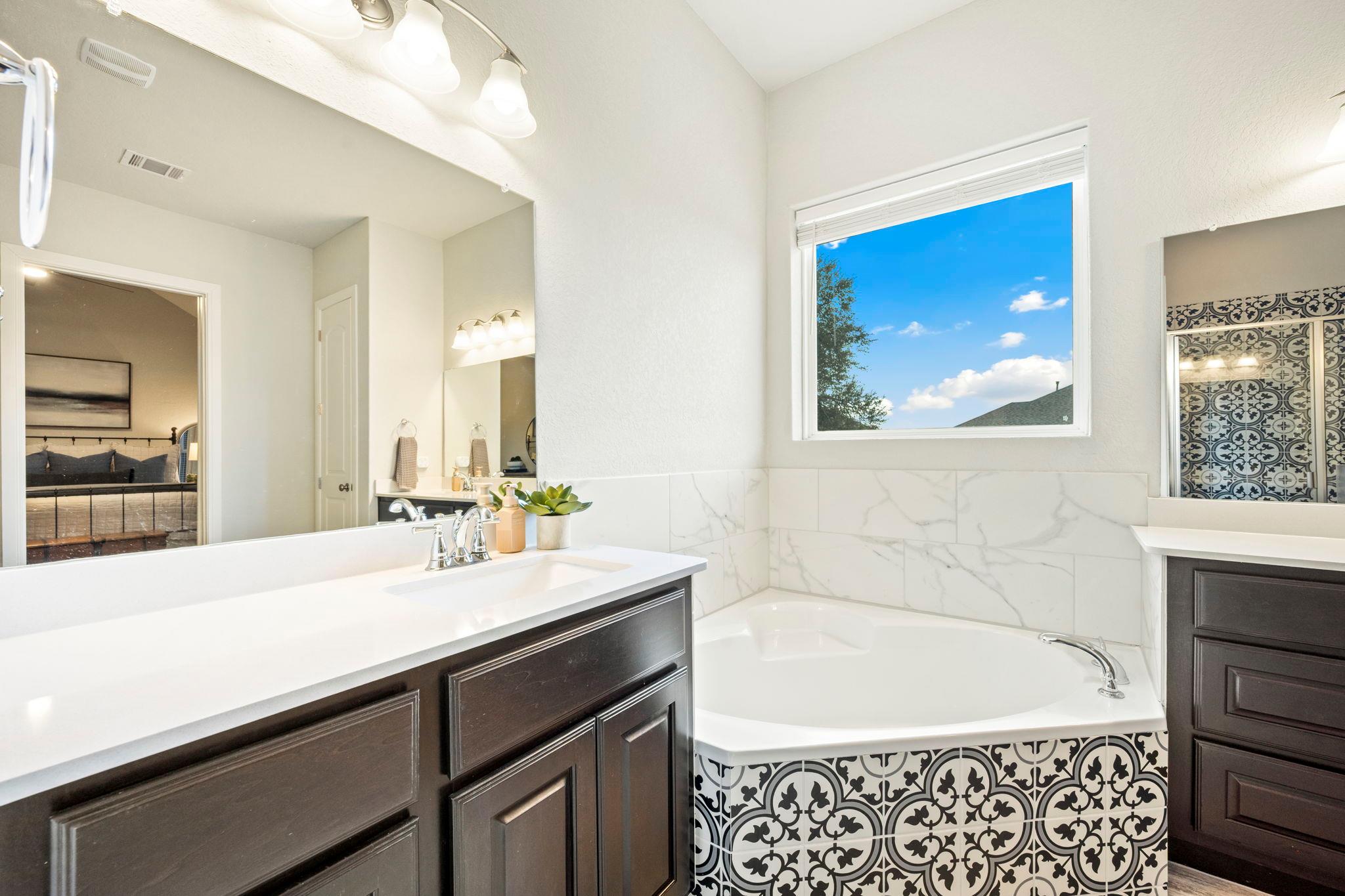 1189 Hammock Gln, New Braunfels, TX 78132