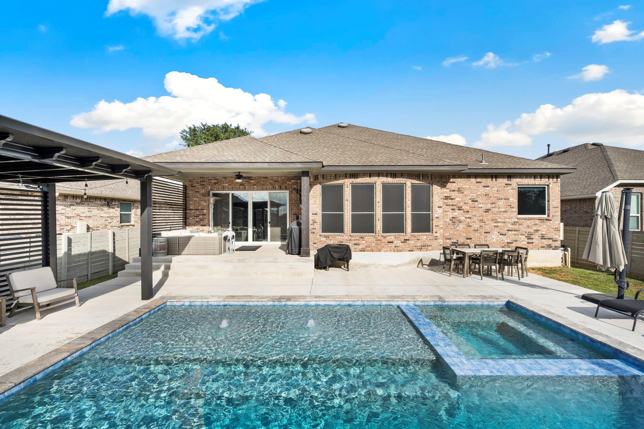 1189 Hammock Gln, New Braunfels, TX 78132