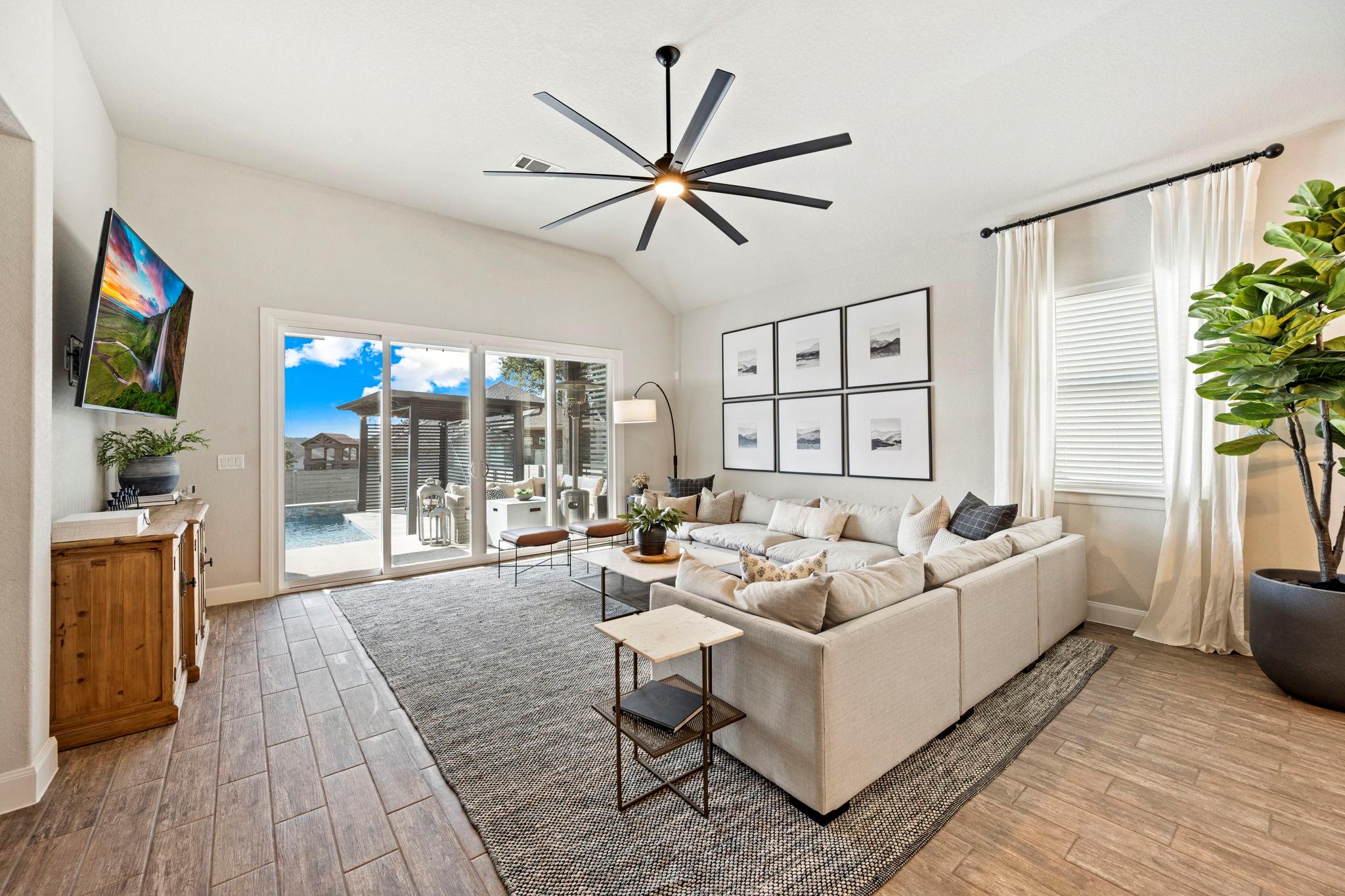 1189 Hammock Gln, New Braunfels, TX 78132