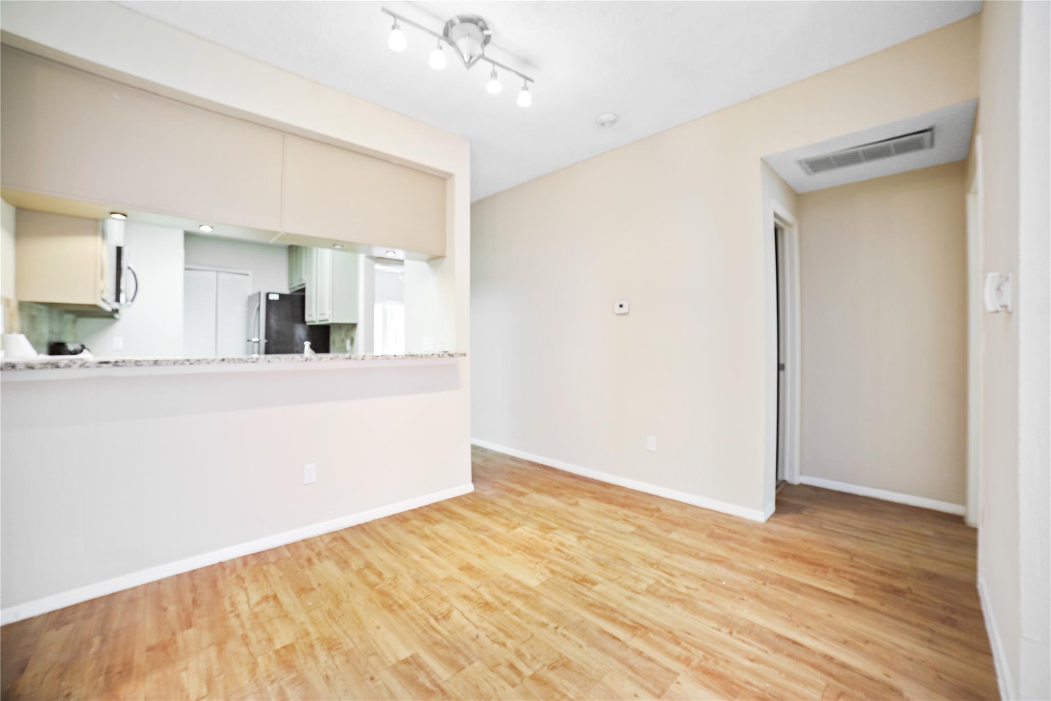 806 W 24th St W # 220, Austin, TX 78705