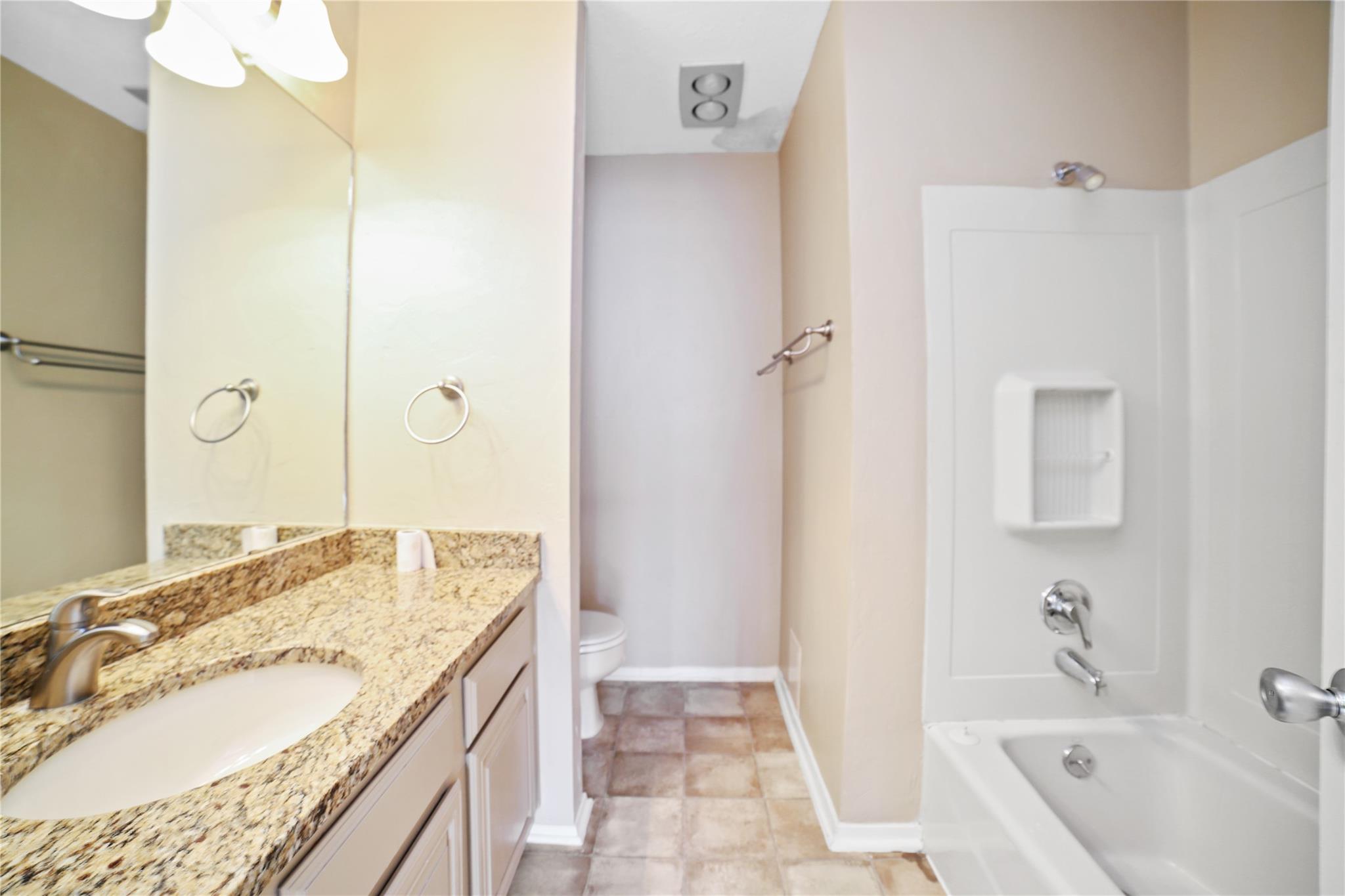 806 W 24th St W # 220, Austin, TX 78705