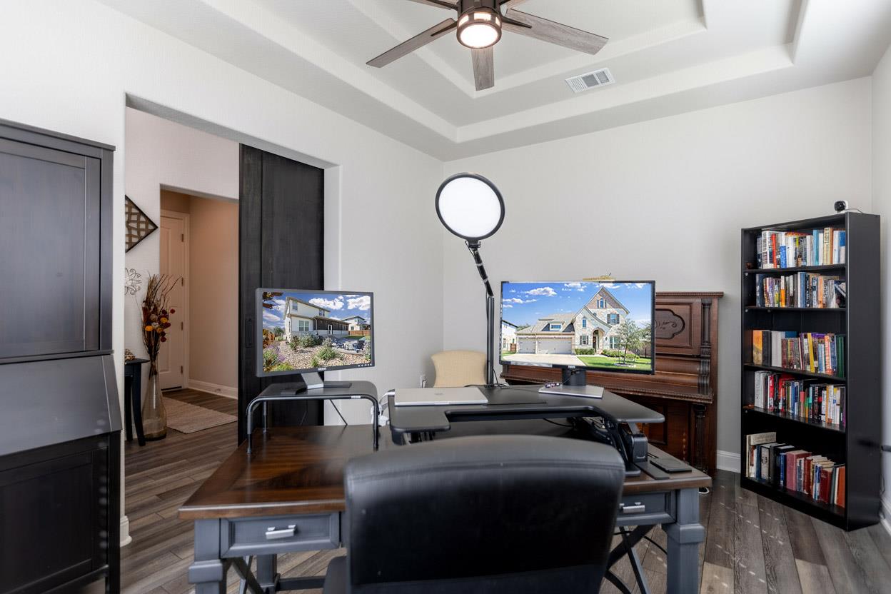 3204 Scenic Valley Dr, Leander, TX 78641