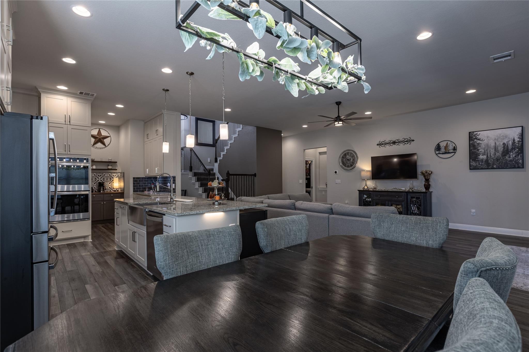 3204 Scenic Valley Dr, Leander, TX 78641