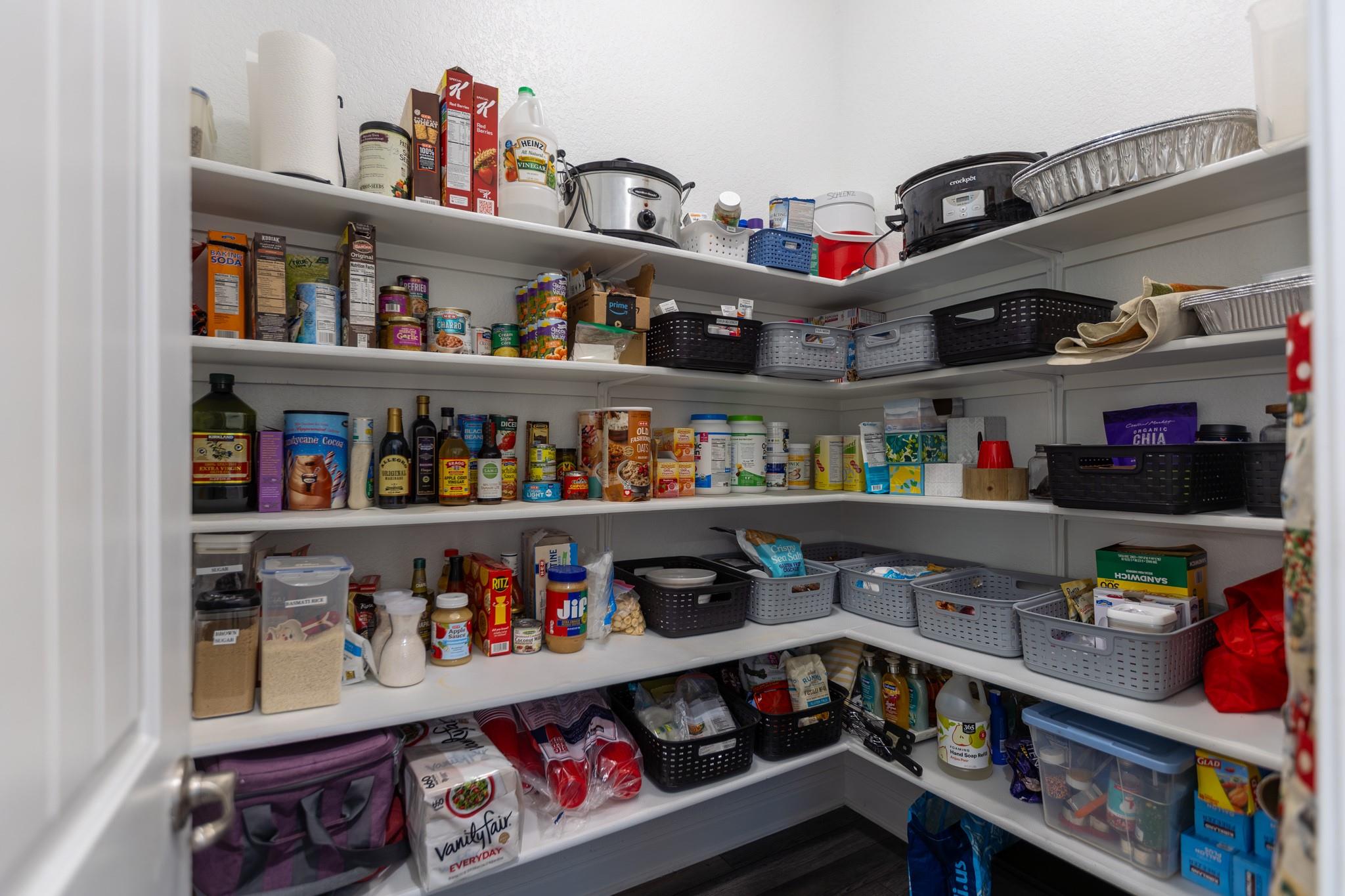 3204 Scenic Valley Dr, Leander, TX 78641