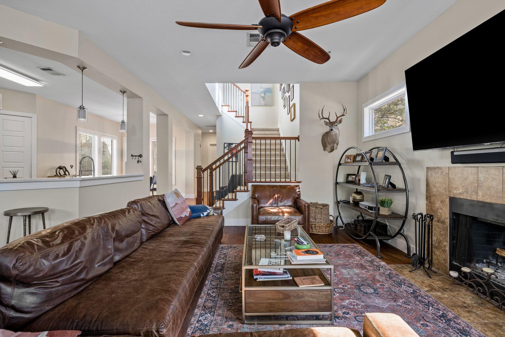 912 Romeria Dr # A, Austin, TX 78757