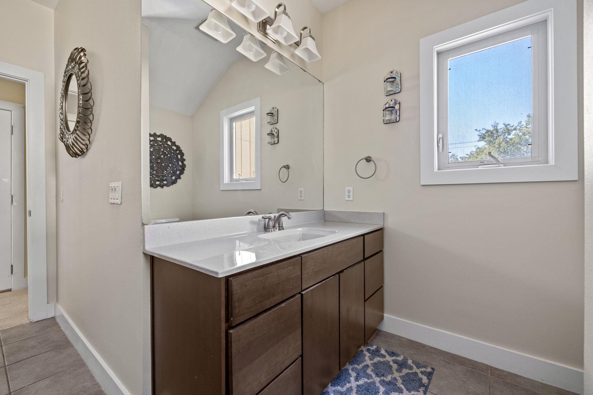 912 Romeria Dr # A, Austin, TX 78757