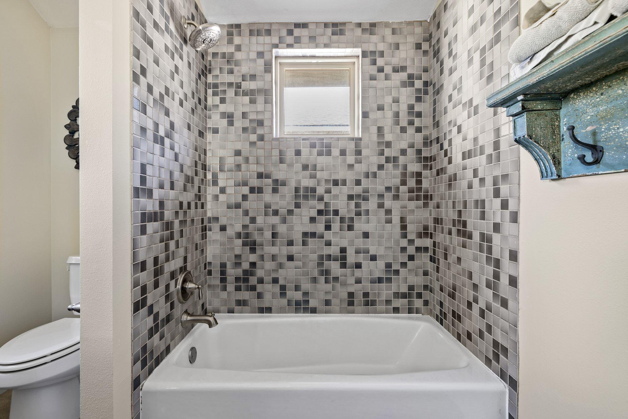 912 Romeria Dr # A, Austin, TX 78757